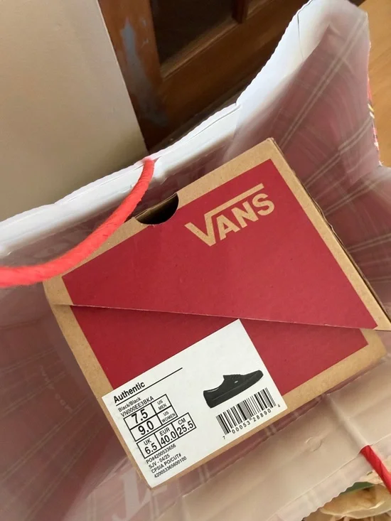 Vans Authentic Low-Top Sneakers - Black - Picture 4 of 4